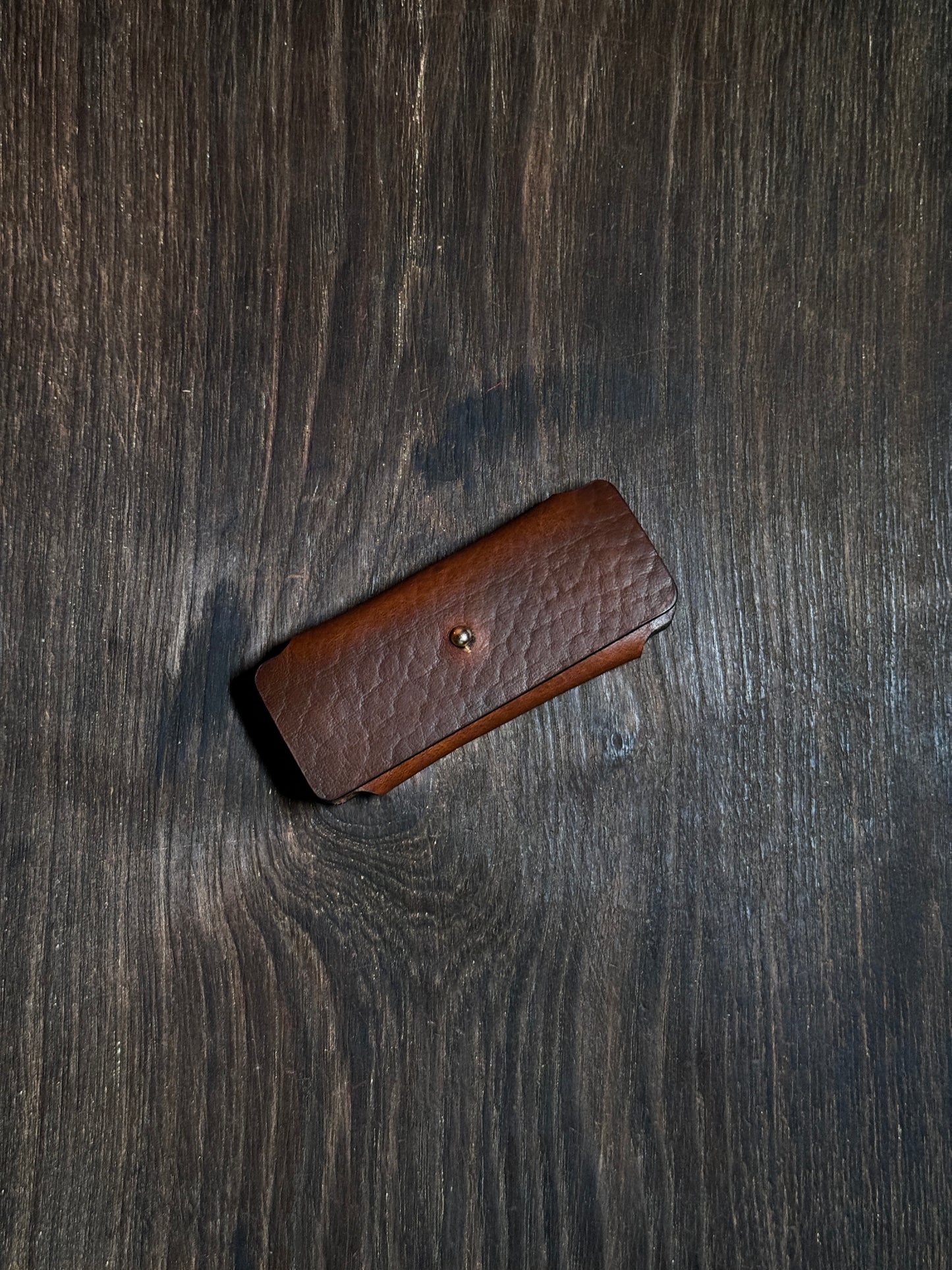 minimal key holder that holds upto 6-8 keys