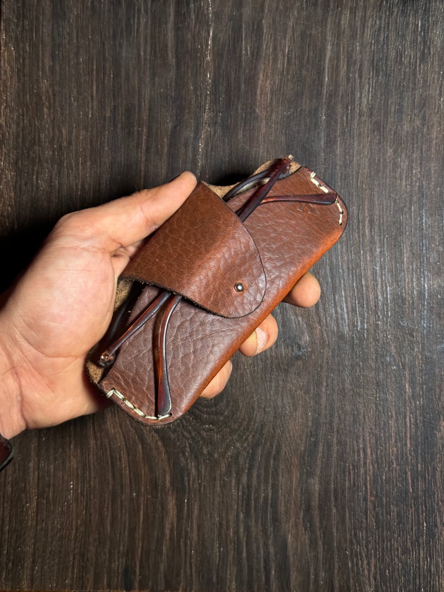 A pocket carry specase1 for regular diffrent eyewears