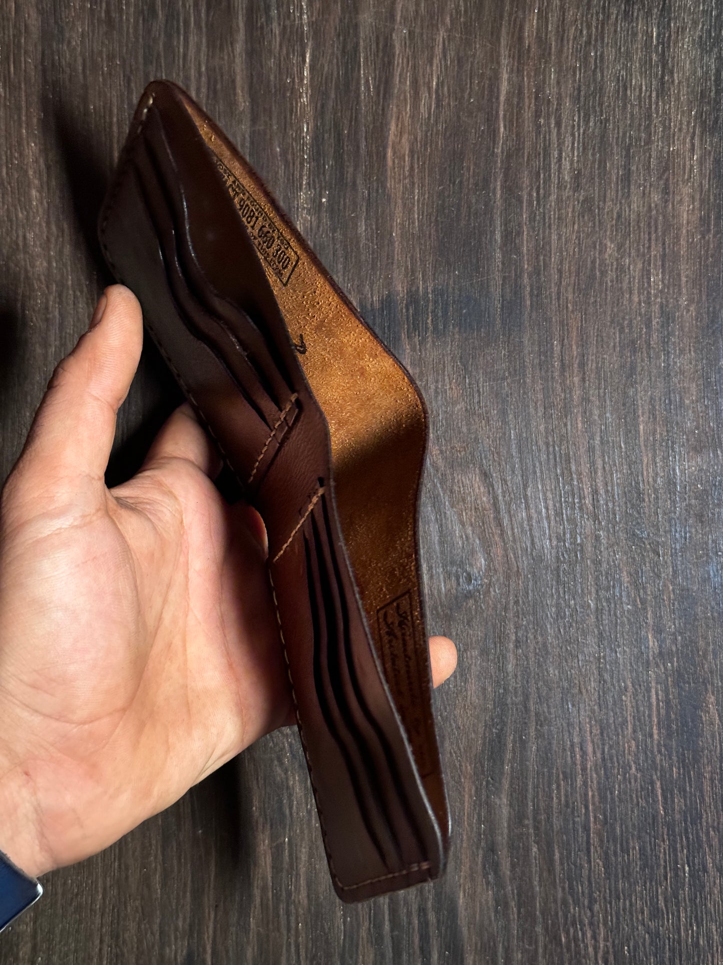 horizontal bi fold wallet 6+1 n 6+2 cash compartment in soft leather