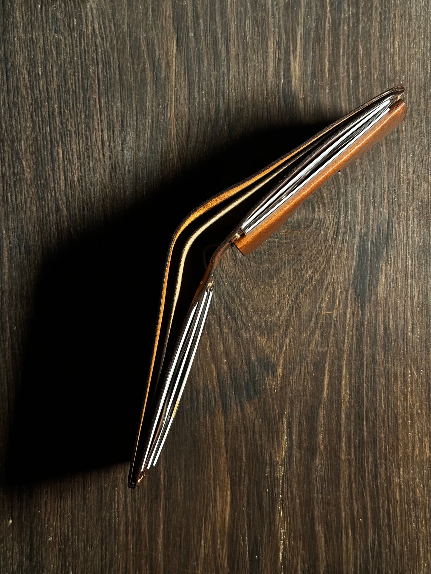 horizontal bi fold wallet 5+1 coin + 1 cash n 5+ 1 coin + 2 cash compartment in soft leather