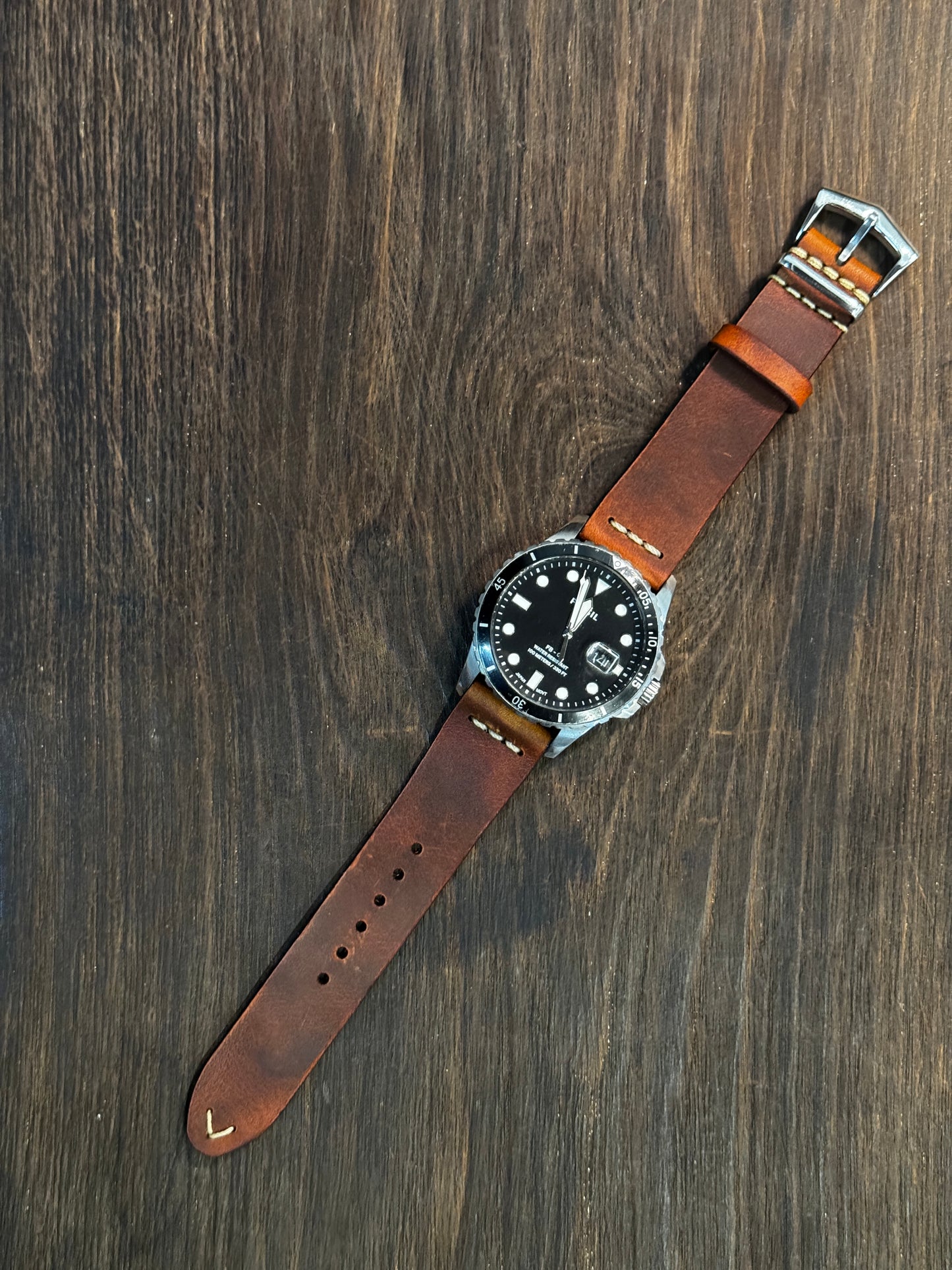 Carlo Bada Lassi chest stitched strap