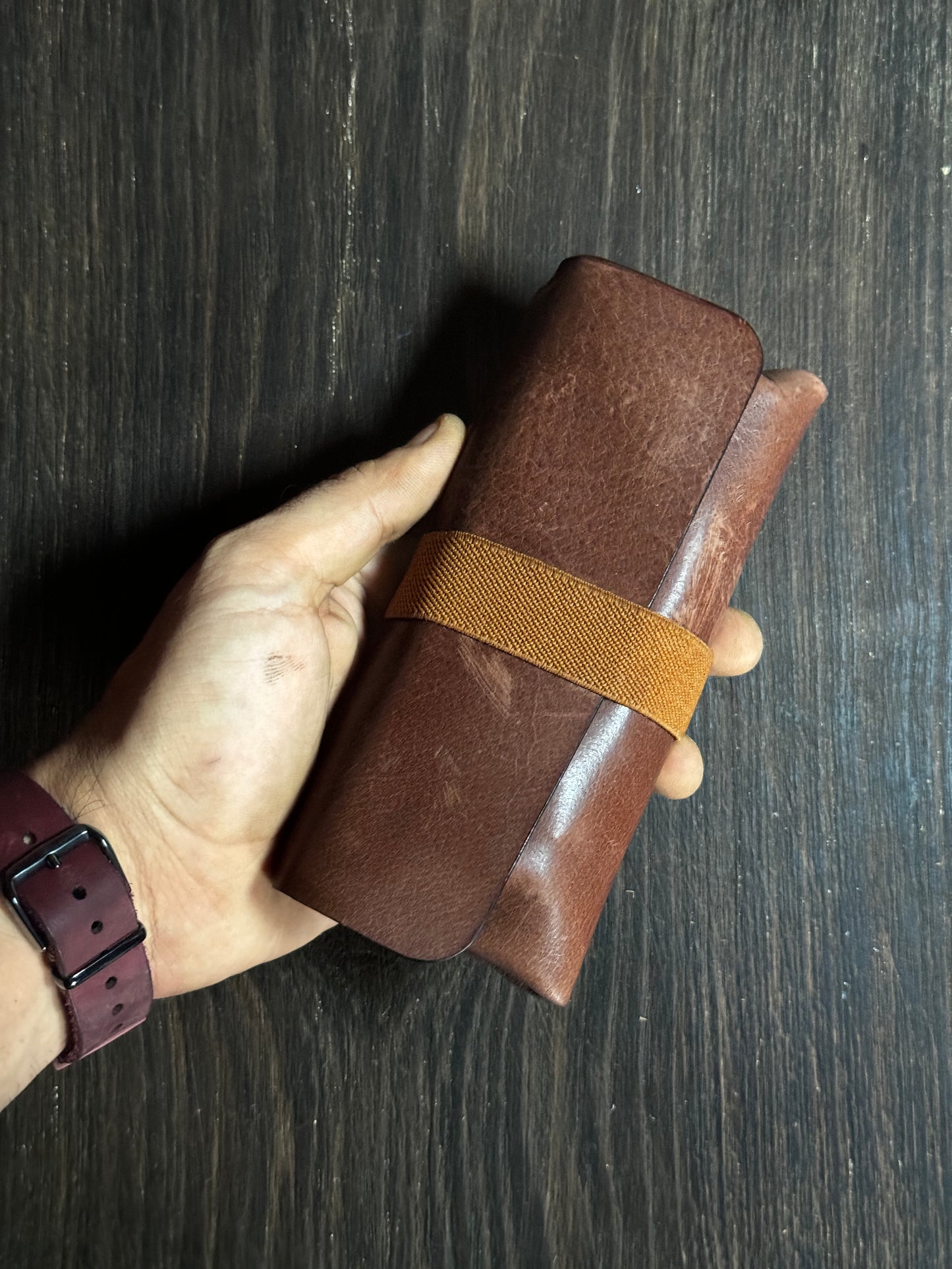 wRoll which can holds 2 watches
