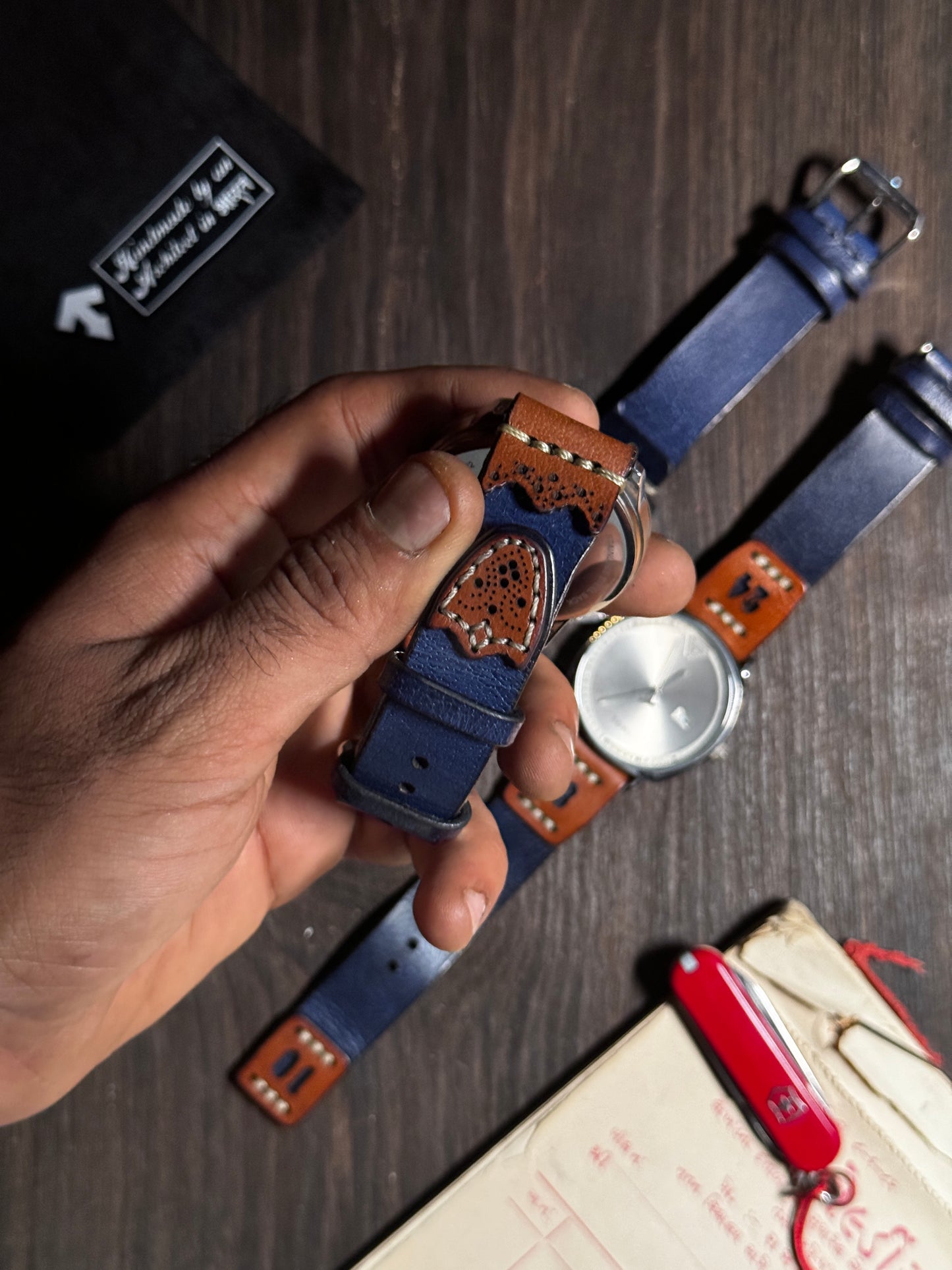 Brogues watch straps in sturdy leather