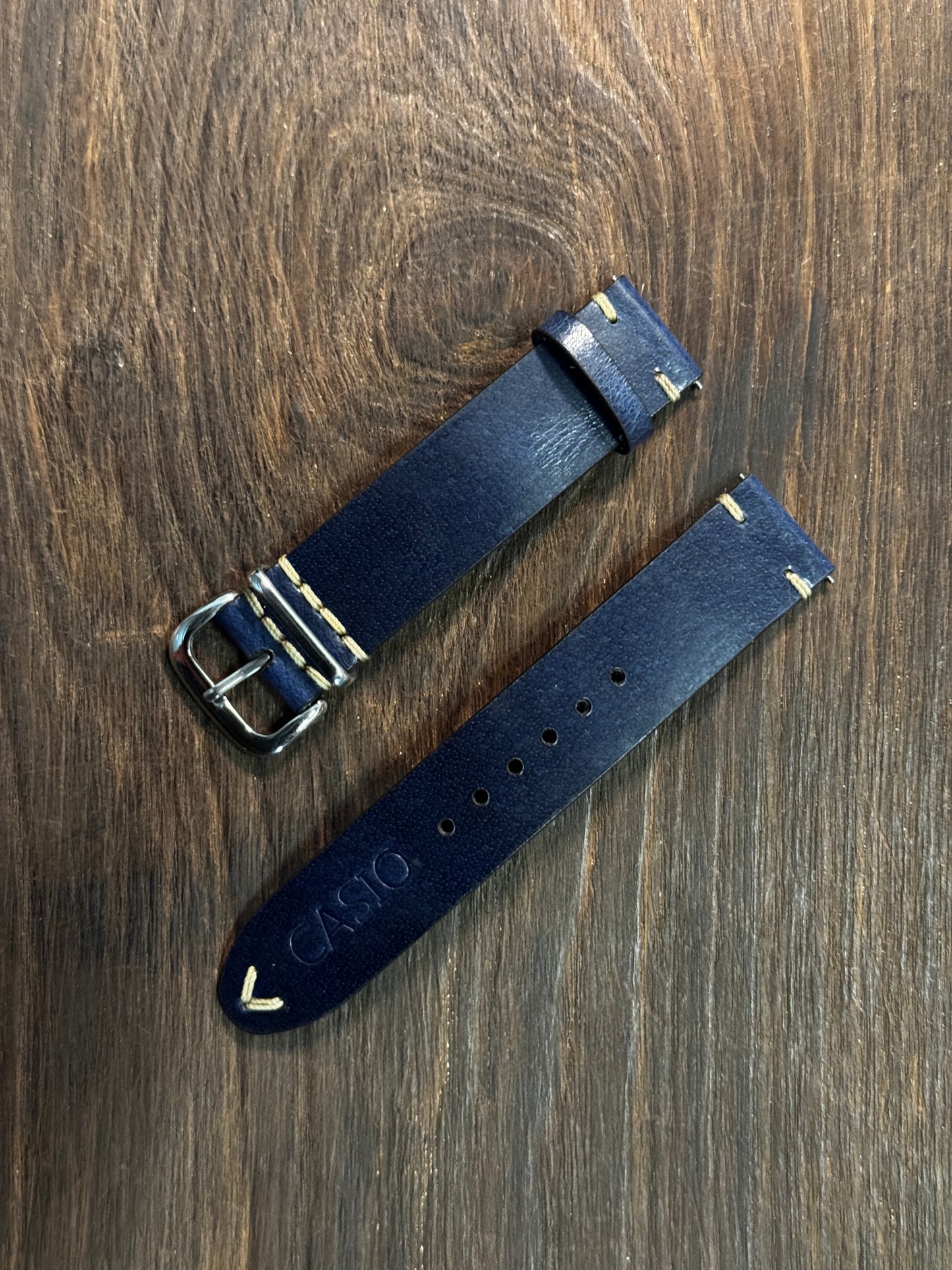Rugged sturdy glossy blue shoulder stitched leather watch straps