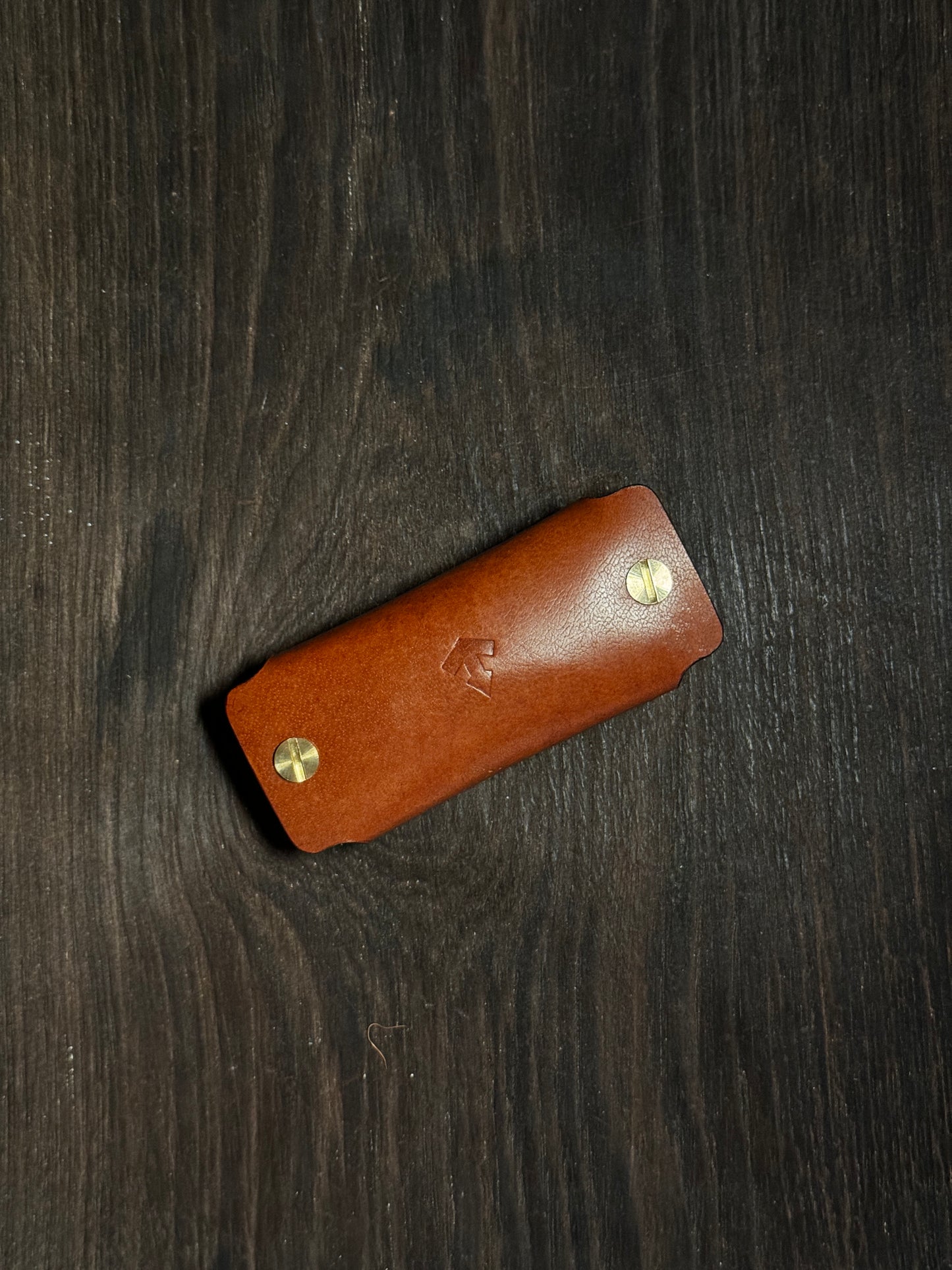 minimal key holder that holds upto 6-8 keys