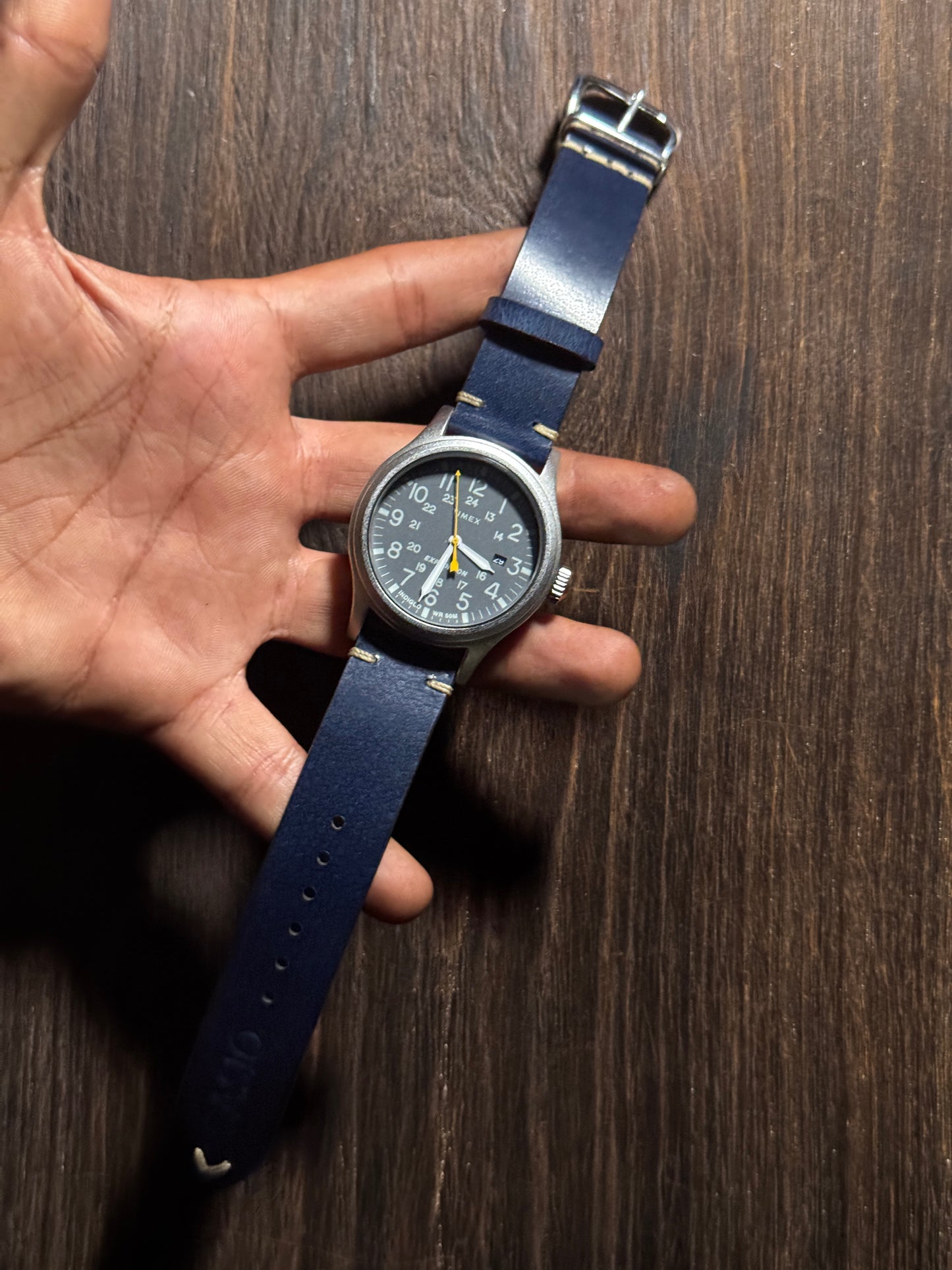 Rugged sturdy glossy blue shoulder stitched leather watch straps