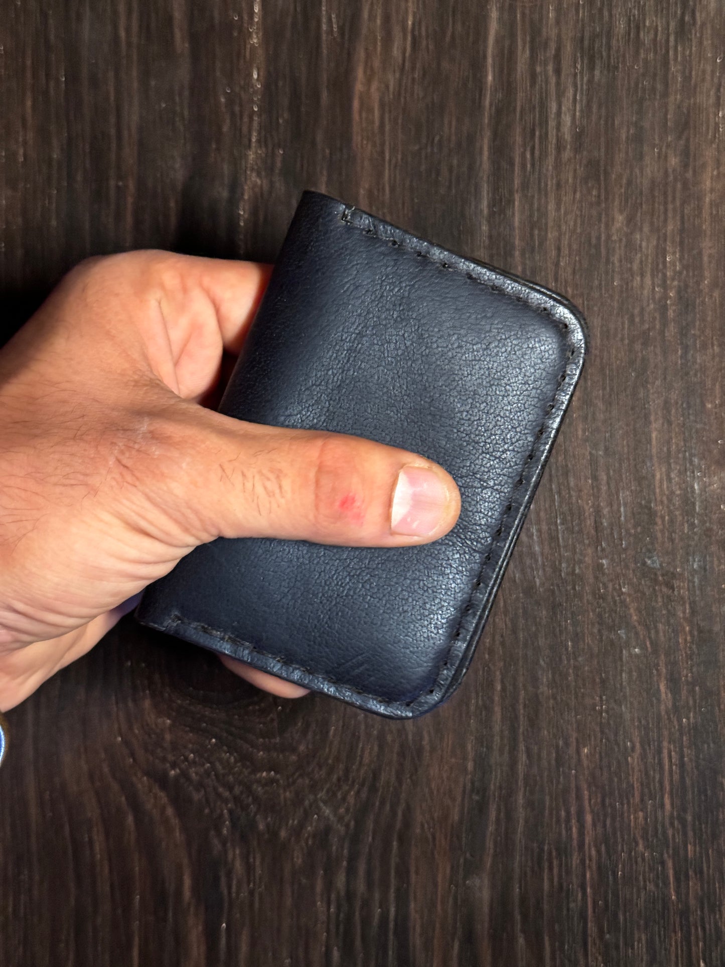 2 cards + 1 ID card slot wallet in sturdy leather