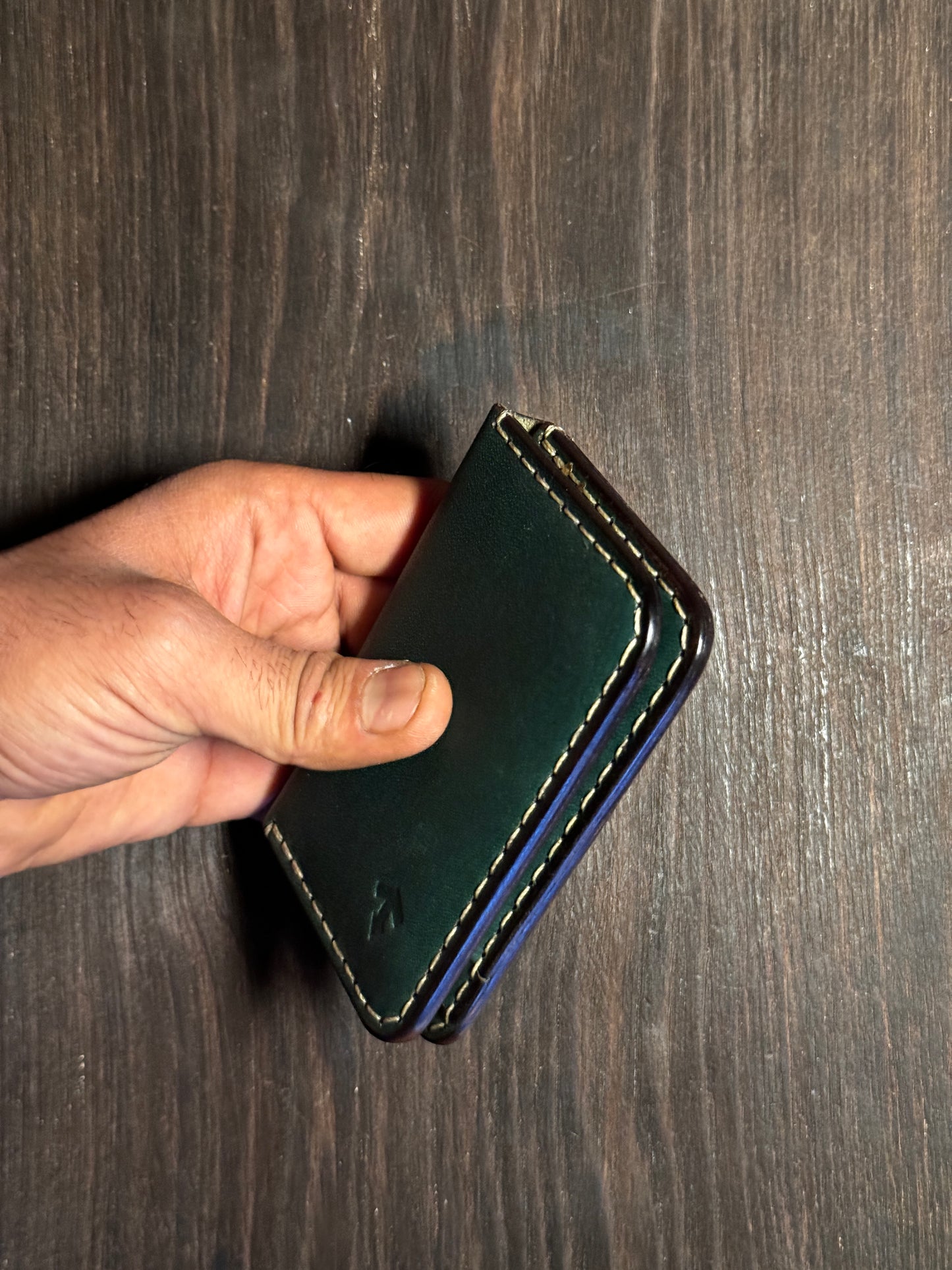 2 cards + 2 receipts slots + 1 ID card slot wallet in sturdy leather
