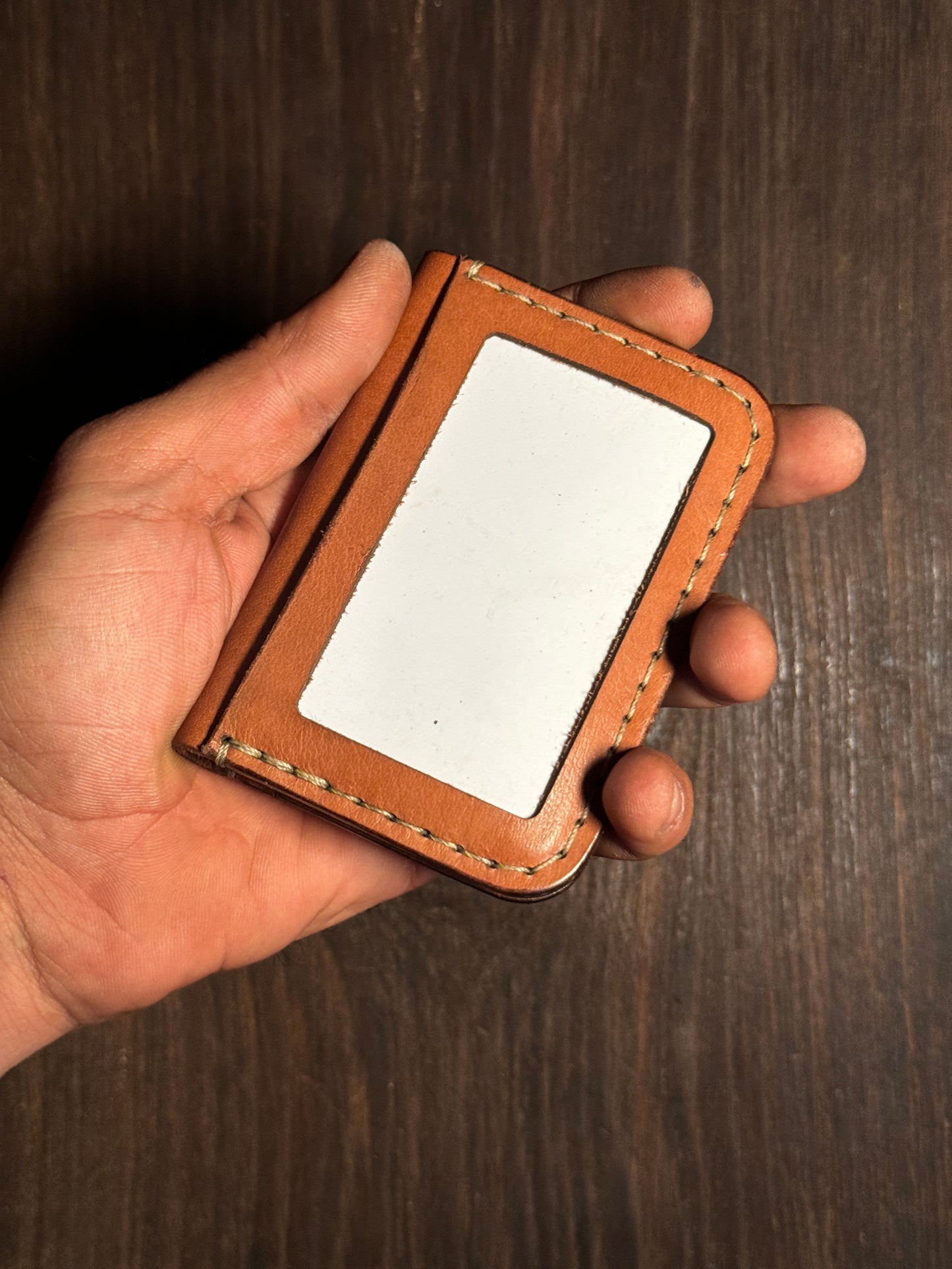 4 cards + 1 ID card slot wallet in sturdy leather
