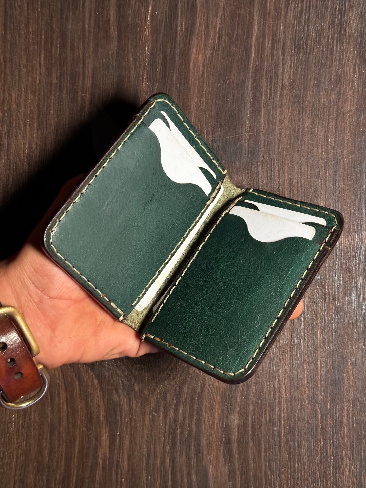 6 cards slots wallet in sturdy leather