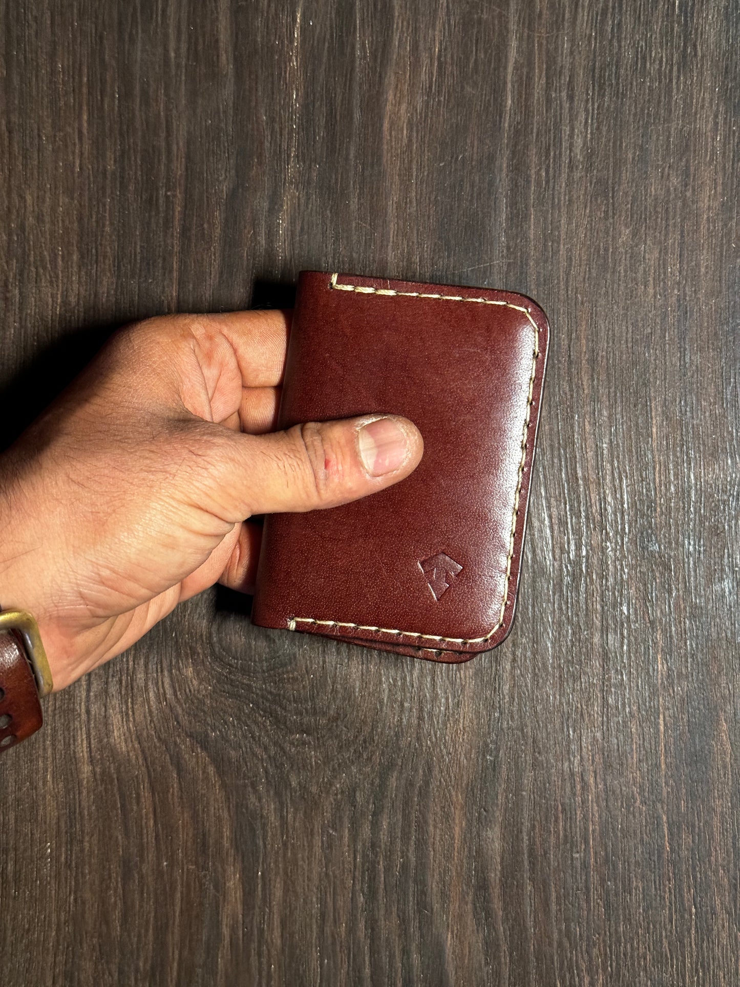4 cards wallet in sturdy leather