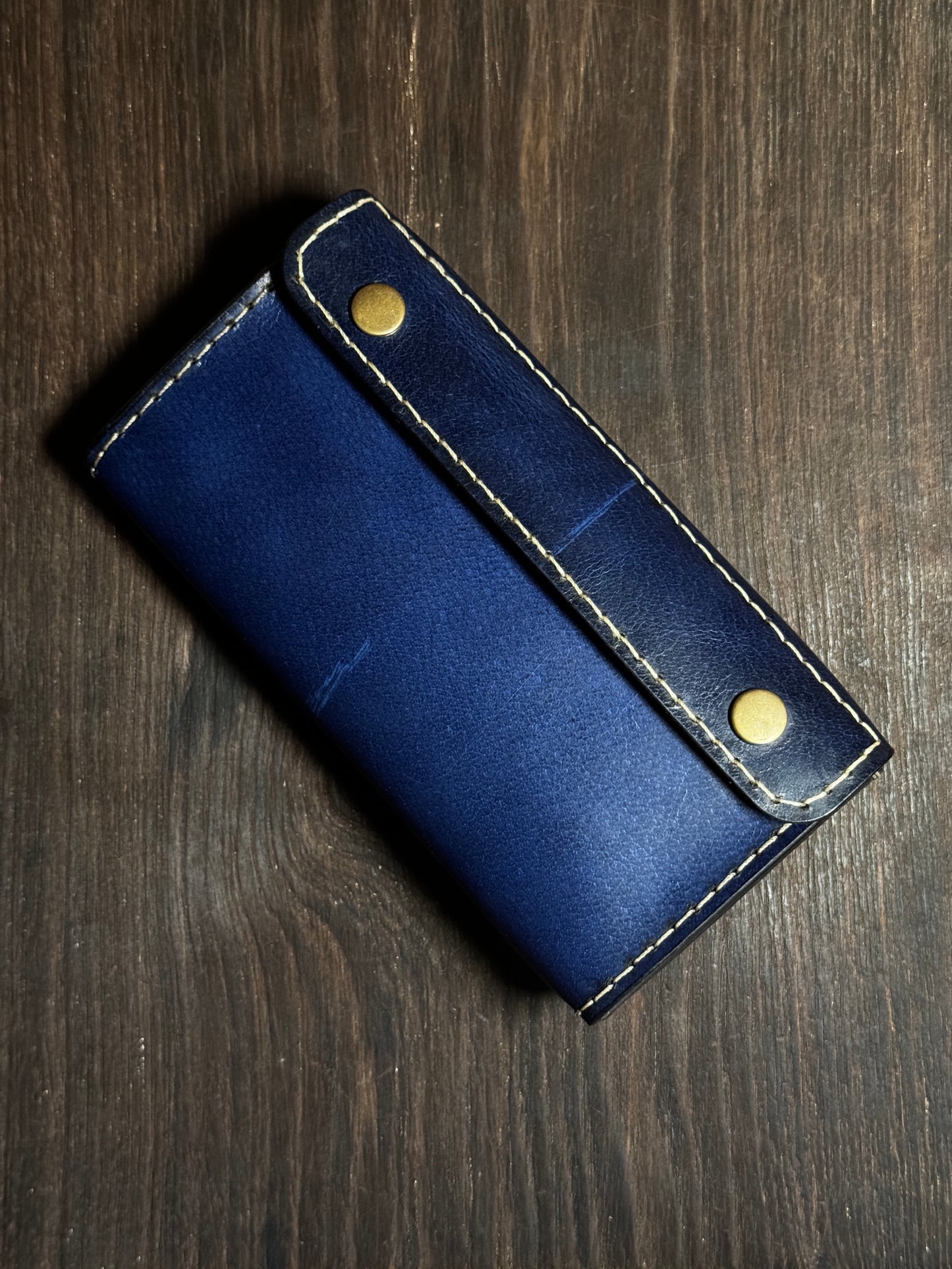 dual phone case in sturdy leather