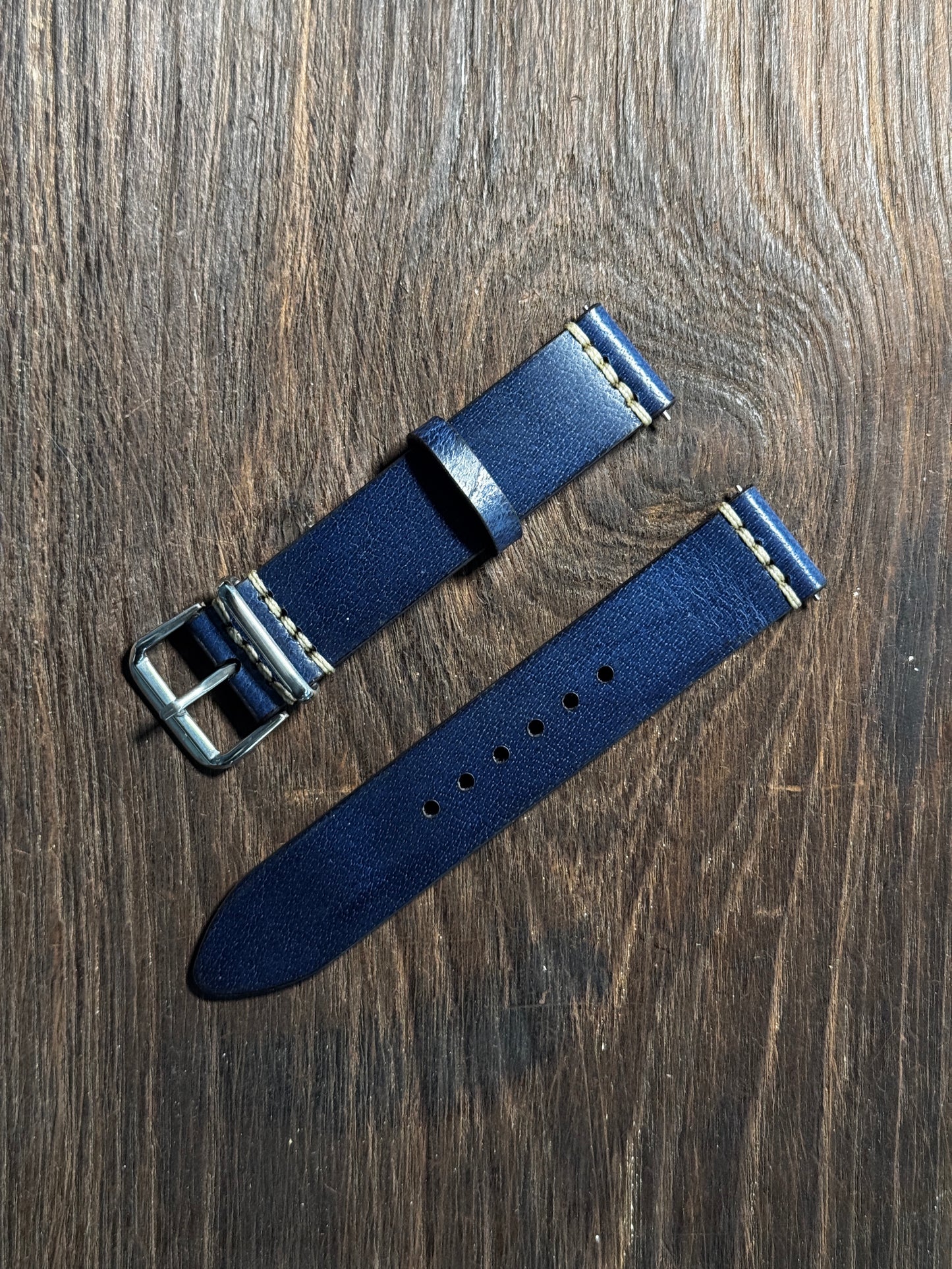 Rugged sturdy glossy blue leather watch straps