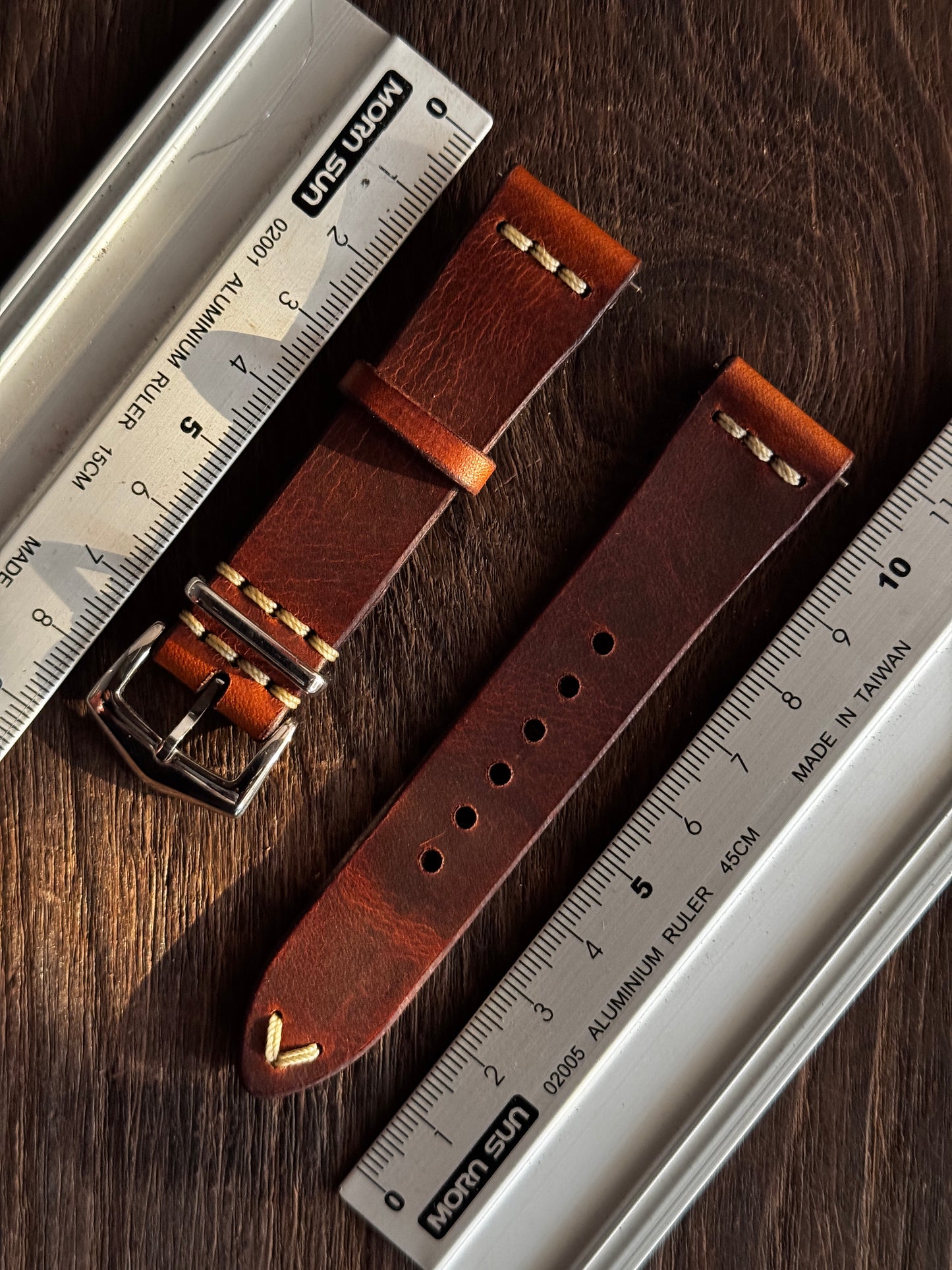 Carlo Bada Lassi chest stitched strap