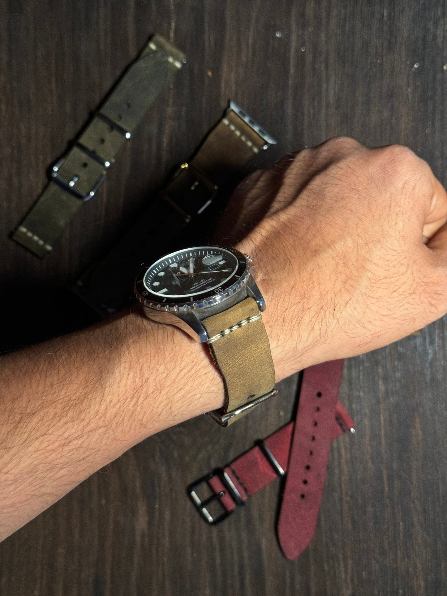 rubbery feel Leather watch Straps