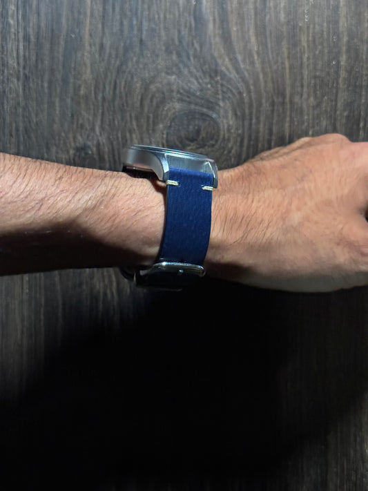 Rugged sturdy glossy blue shoulder stitched leather watch straps