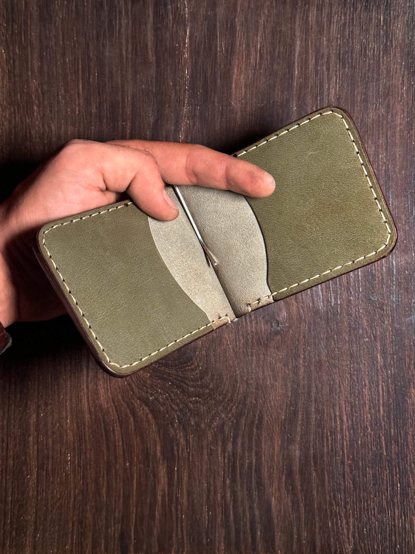 clipper wallet in sturdy leather