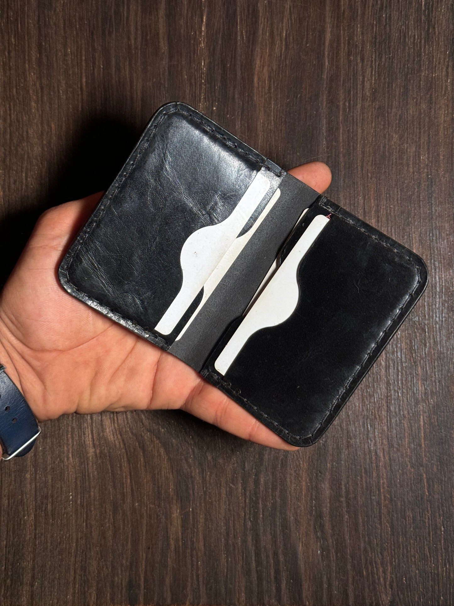 4 cards + 1 ID card slot wallet in soft leather