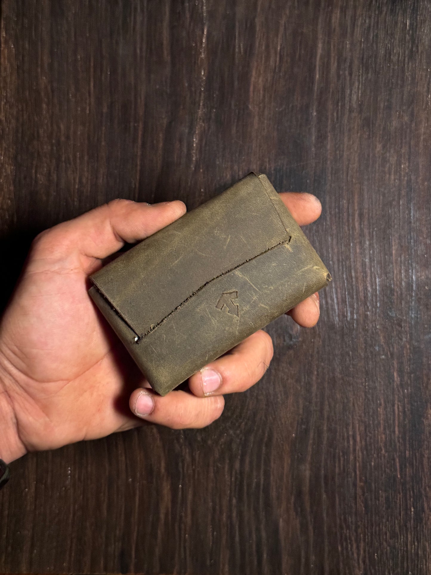 horistitchless card holder for upto 12 cards