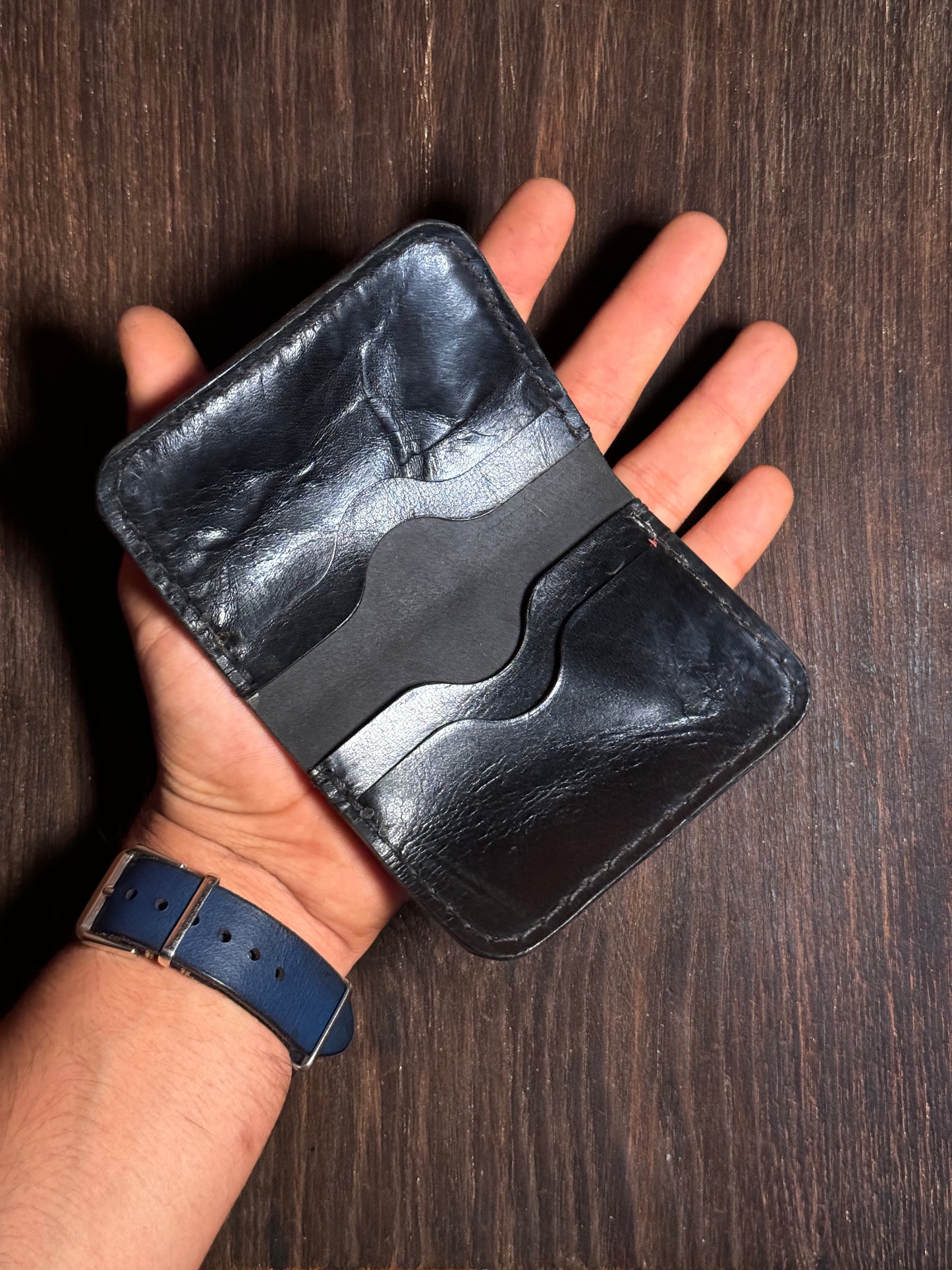 4 cards + 1 ID card slot wallet in soft leather