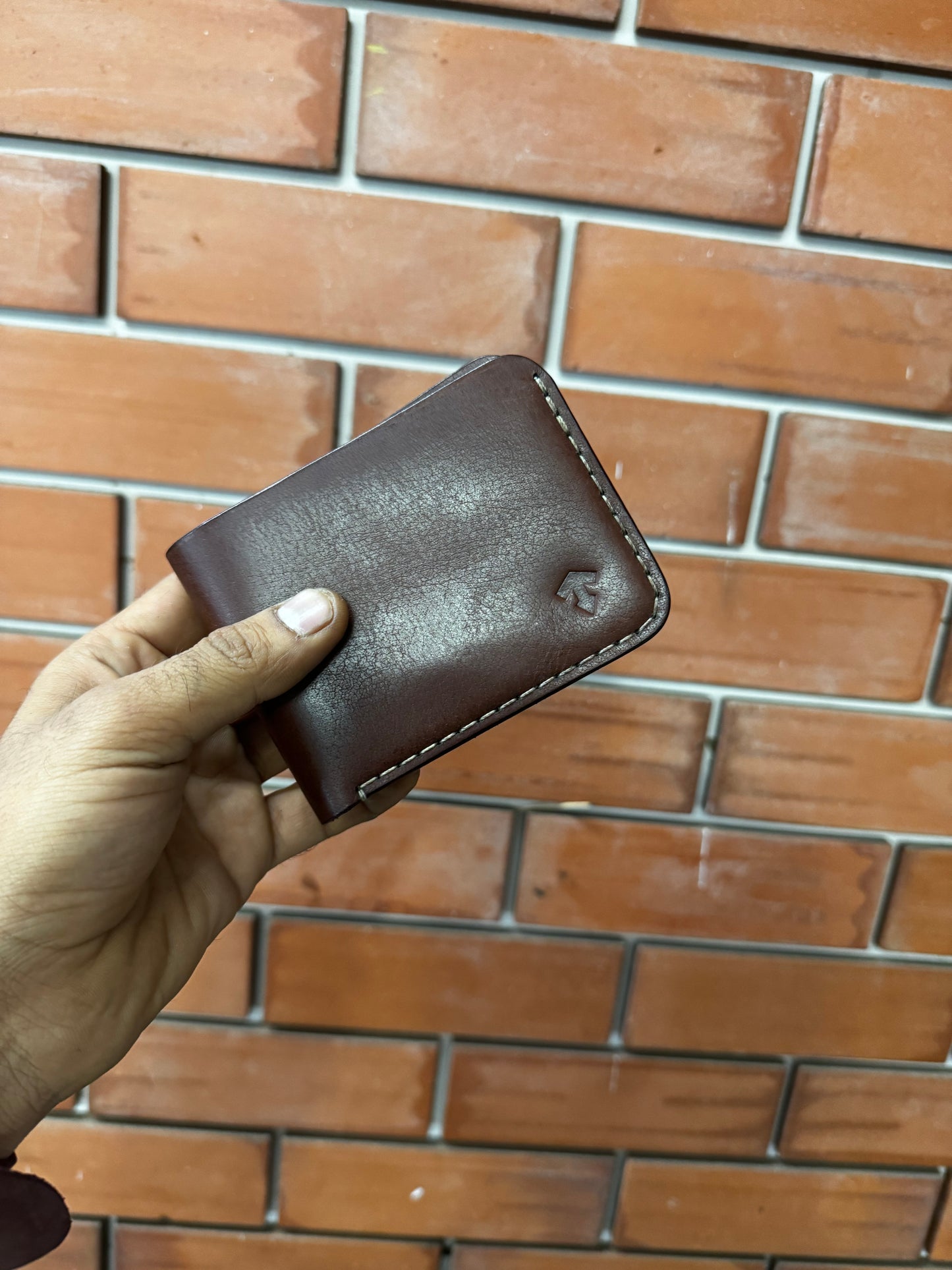 horizontal bi fold wallet 4+1 n 4+2 in sturdy leather