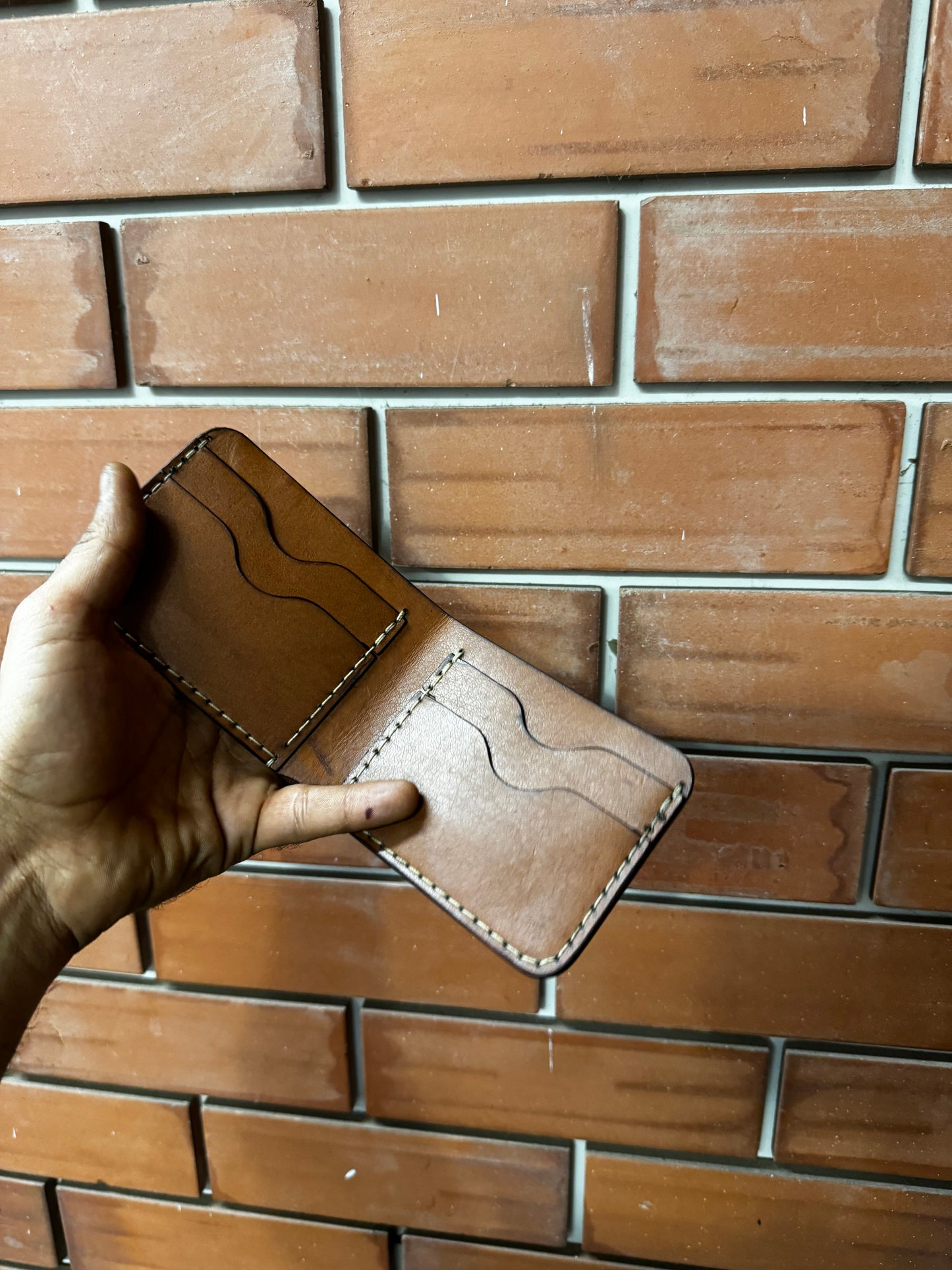 horizontal bi fold wallet 4+1 n 4+2 in sturdy leather