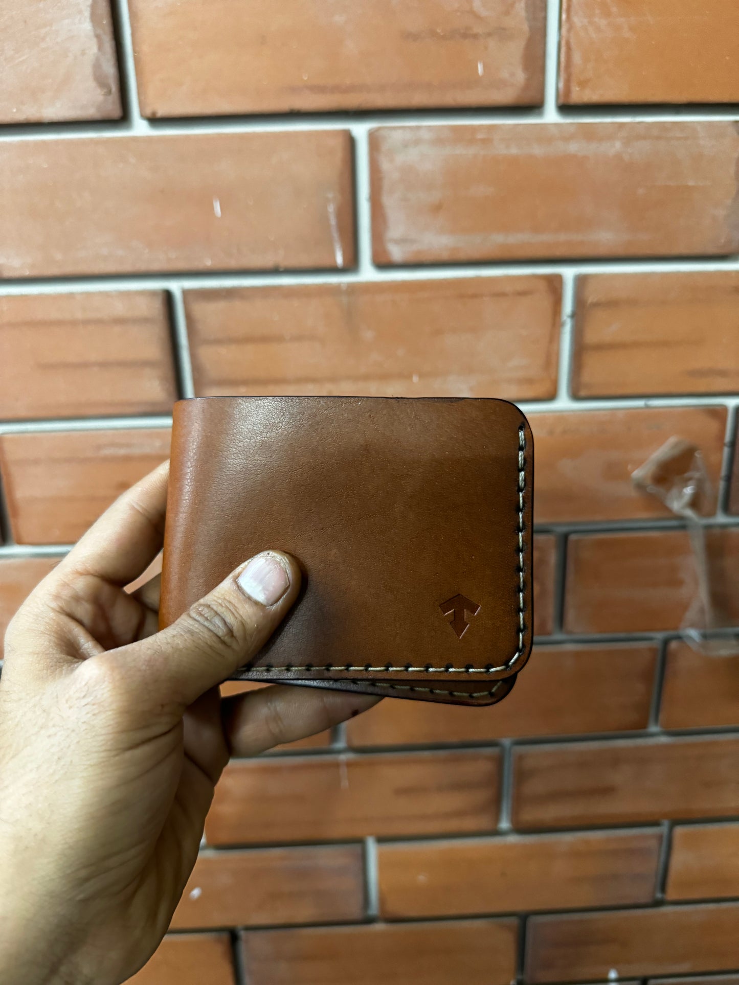 horizontal bi fold wallet 4+1 n 4+2 in sturdy leather