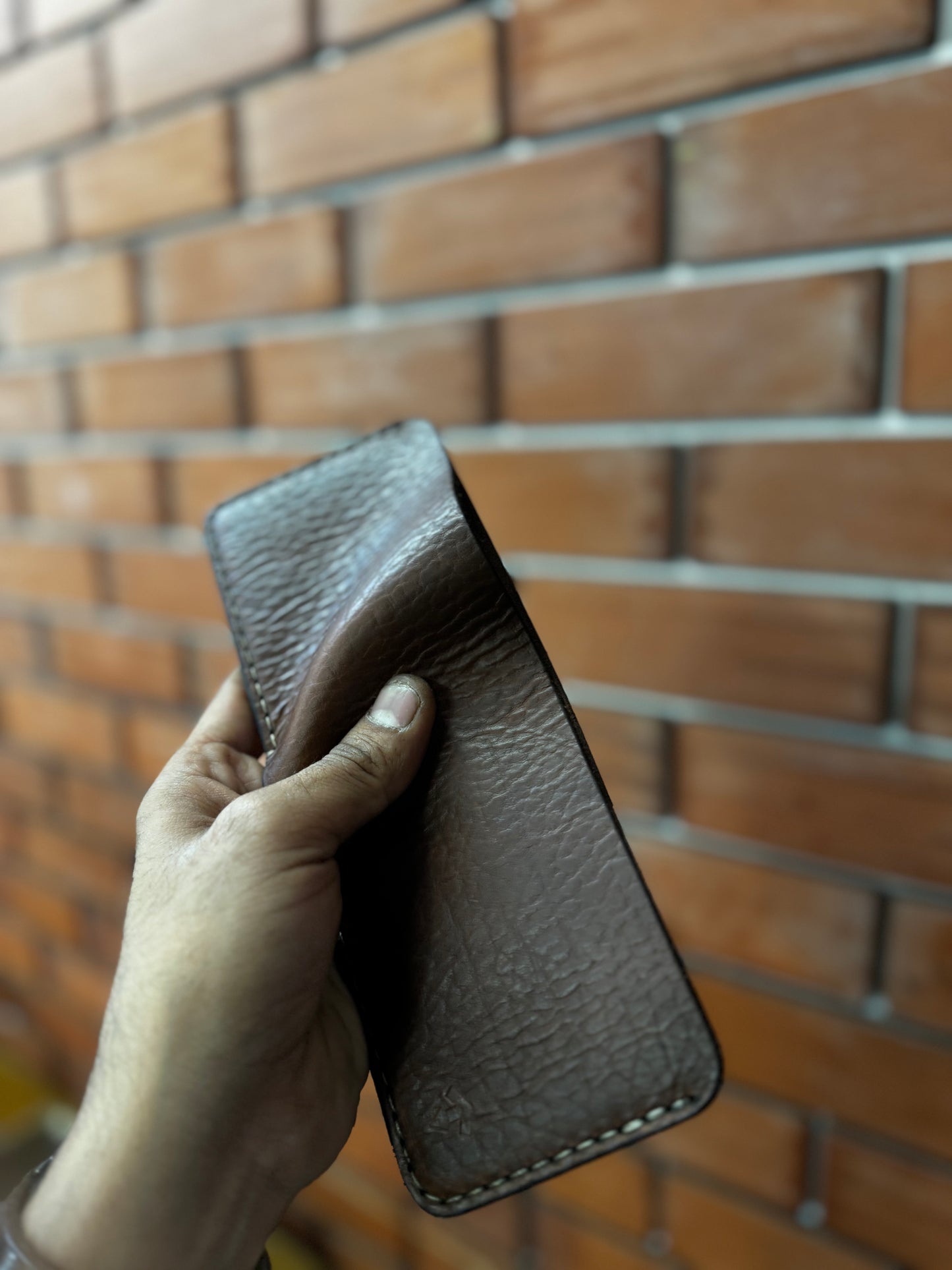 horizontal bi fold wallet 4+1 n 4+2 in sturdy leather